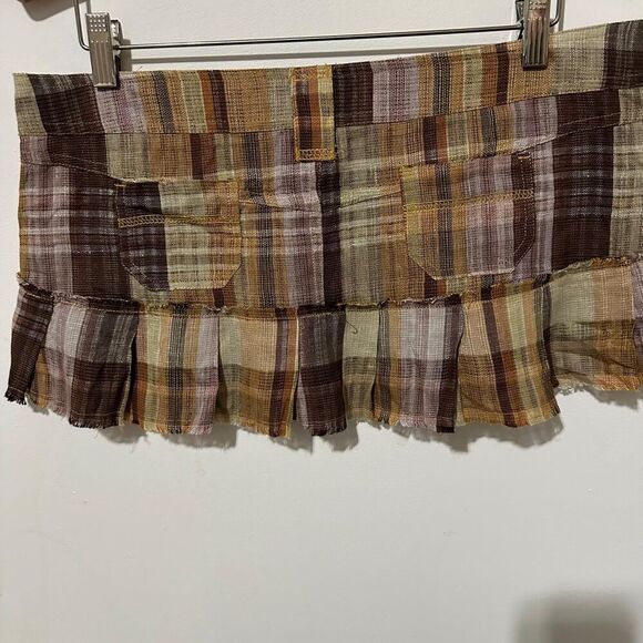 Women's Love Yellow Plaid Mini Skirt L - Picture 2 of 7